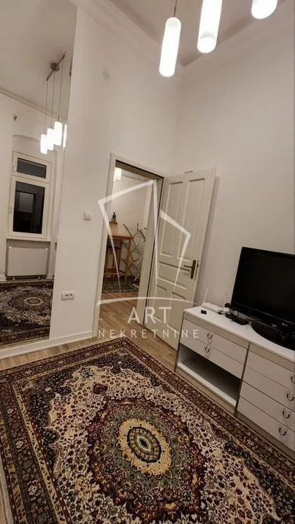 Cara Uroša | 4zida.rs