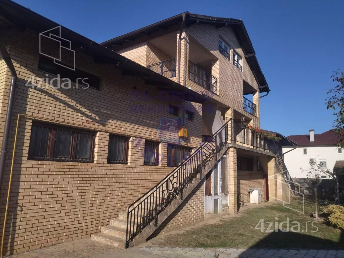 3-etažna kuća | 4zida