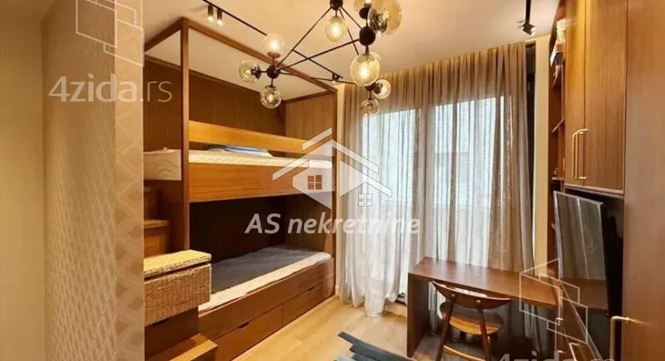 Petosoban stan | 4zida