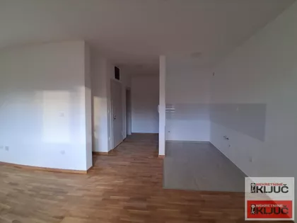 Veternička Rampa | 4zida.rs