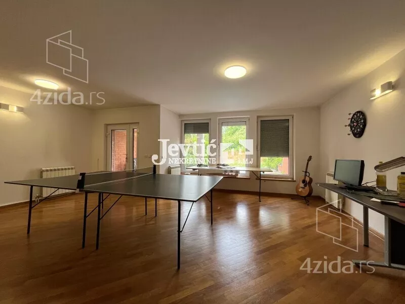 4-etažna kuća | 4zida