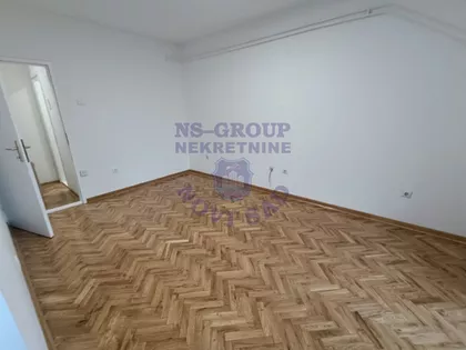 Železnički Park | 4zida.rs