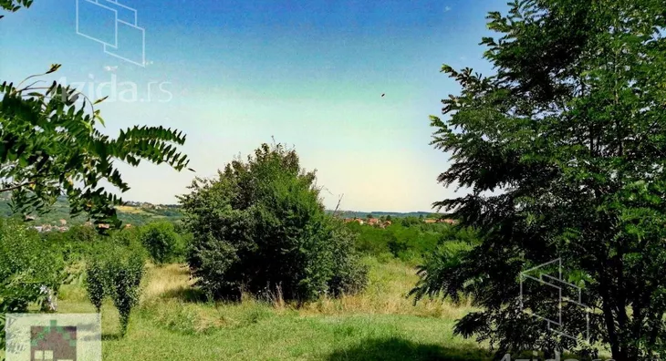 Plac | 4zida