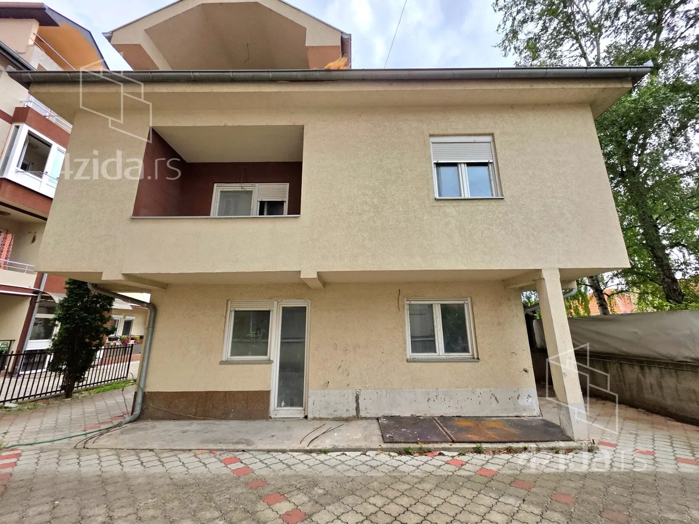 3-etažna kuća | 4zida