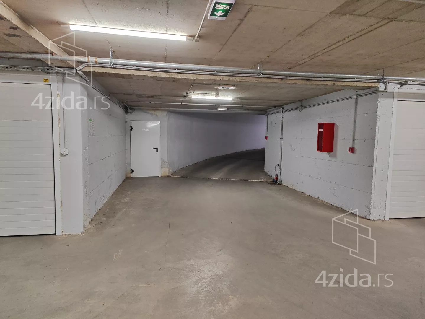 Garaža | 4zida