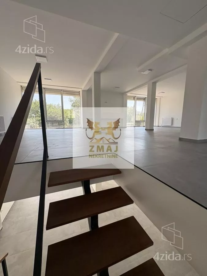 Poslovni prostor | 4zida