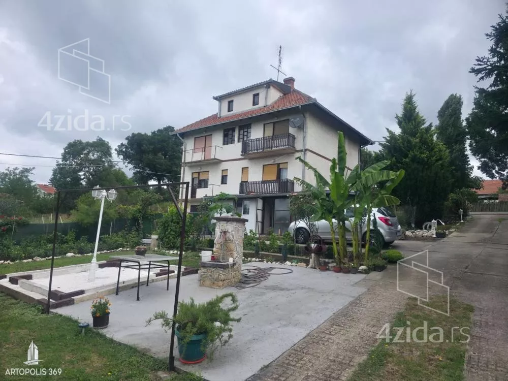 3-etažna kuća | 4zida