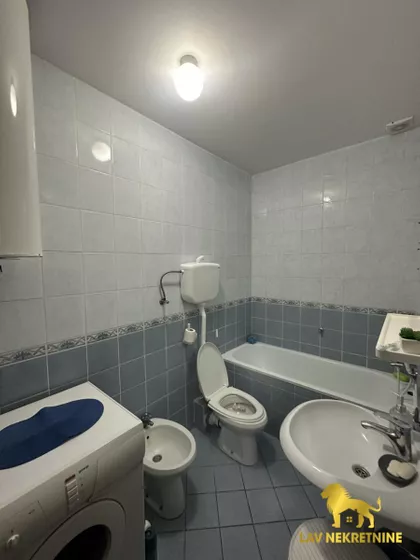 VALENTINA VODNIKA | 4zida.rs