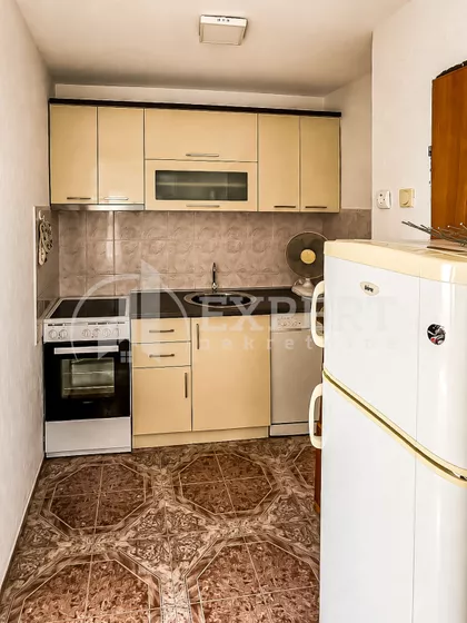 Rentgenova | 4zida.rs