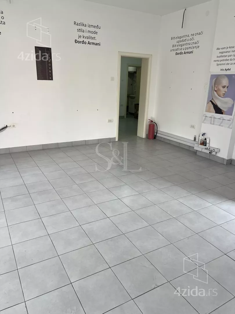Poslovni prostor | 4zida