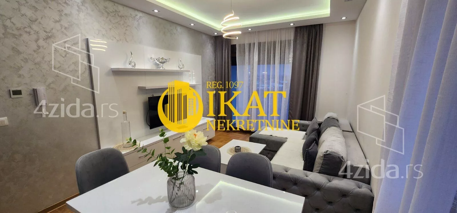 Jednoiposoban stan | 4zida