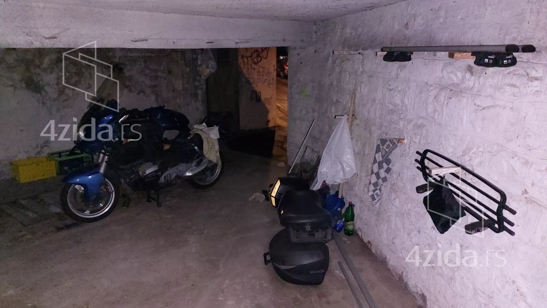 Garaža | 4zida