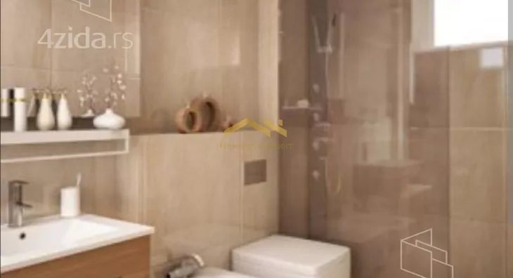 Šestosoban stan | 4zida