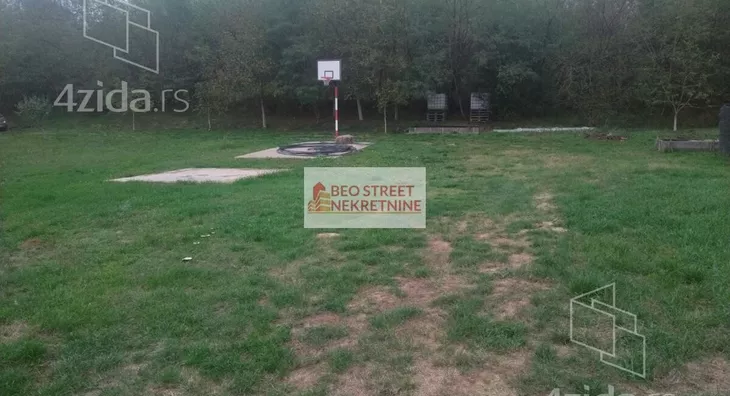 Plac | 4zida