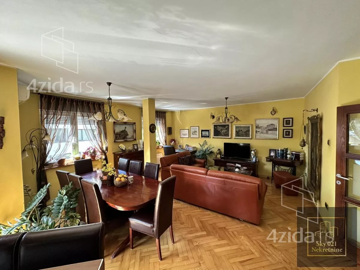 Četvorosoban stan | 4zida