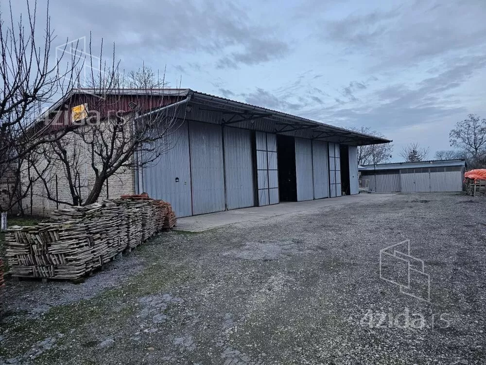 Poslovna zgrada | 4zida