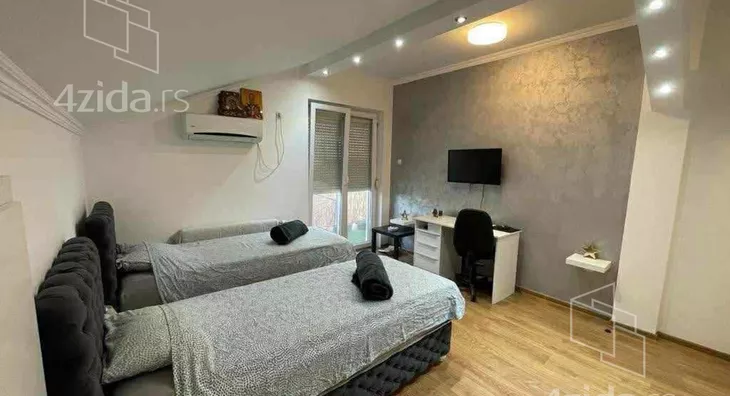 Troiposoban stan | 4zida