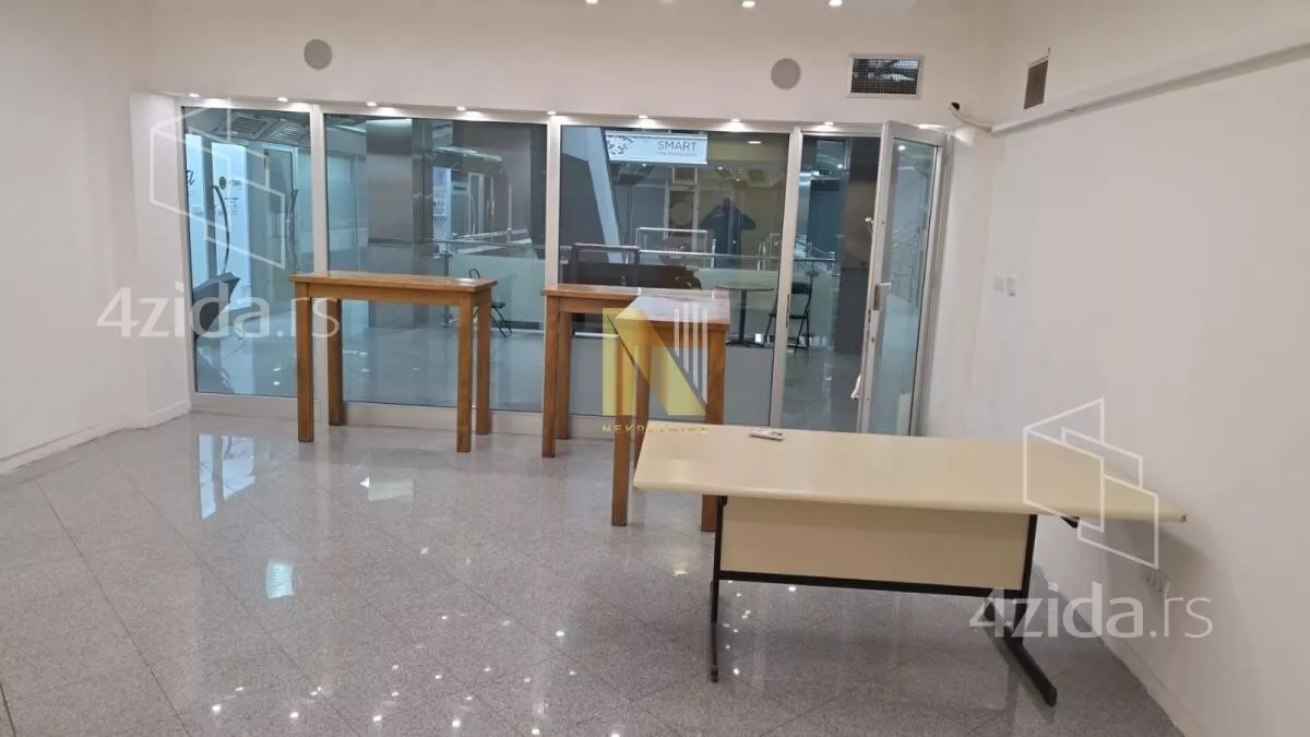 Poslovni prostor | 4zida