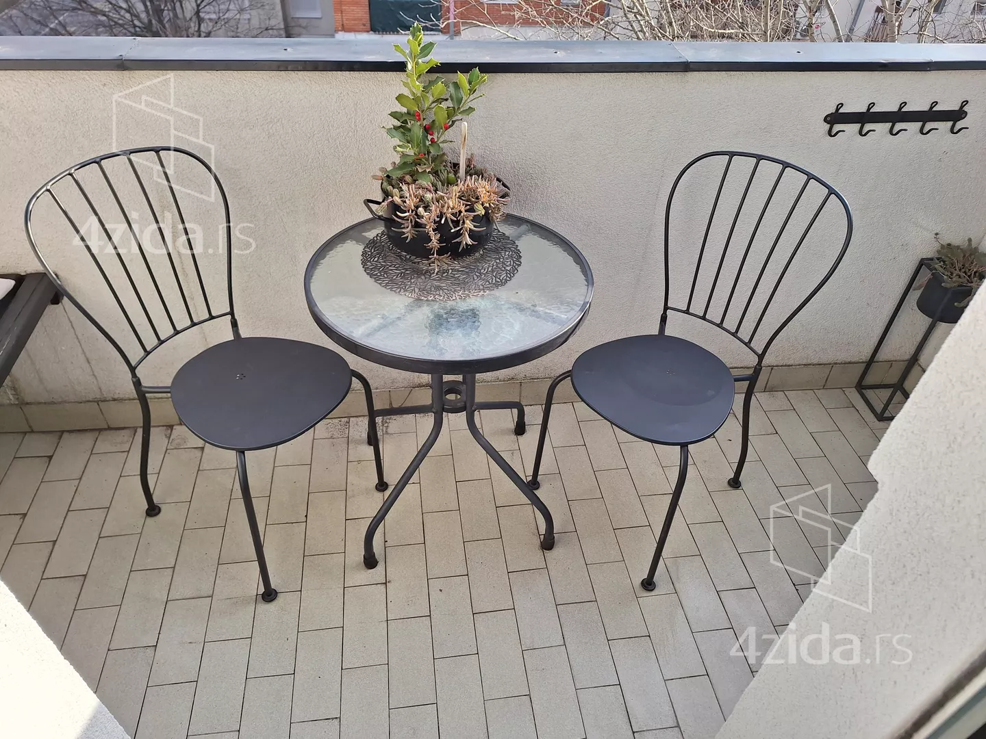 Troiposoban stan | 4zida