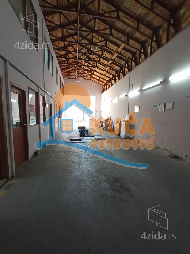 Lokal | 4zida
