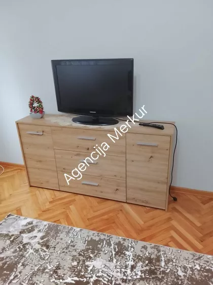 Cara Dušana | 4zida.rs