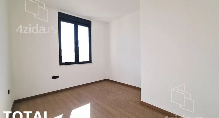 Četvoroiposoban stan | 4zida