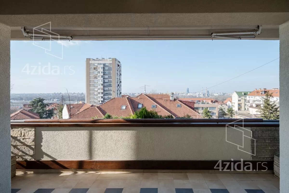 Petosoban stan | 4zida