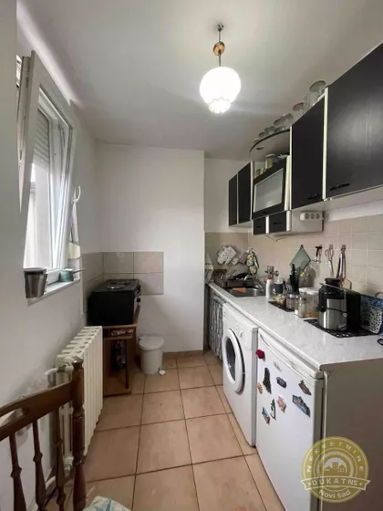 Pariske komune | 4zida.rs