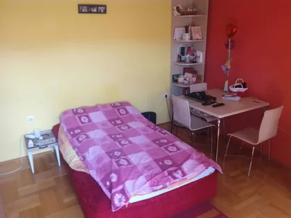 Železnička Kolonija 4A | 4zida.rs