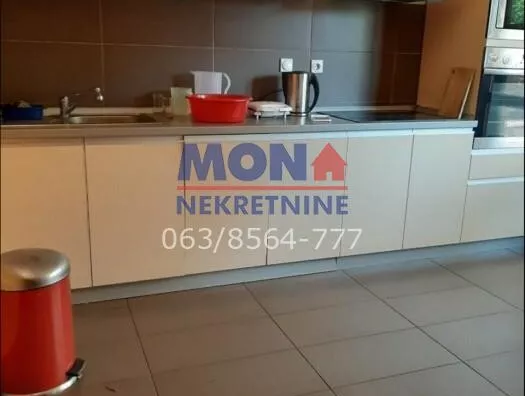 Šestosoban stan | 4zida