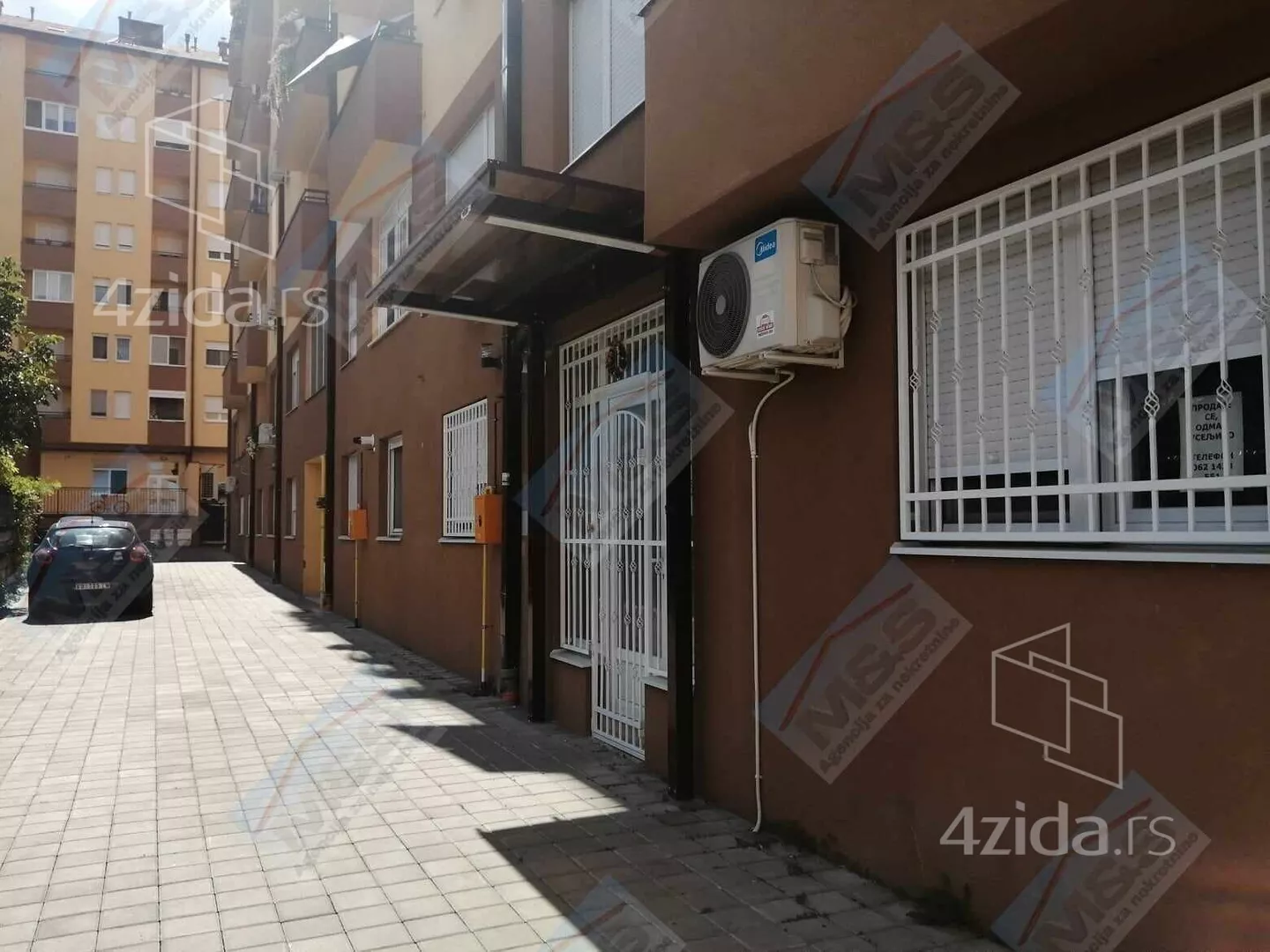 Poslovni prostor | 4zida