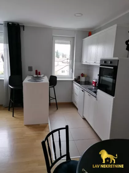 VOJVODE PUTNIKA | 4zida.rs