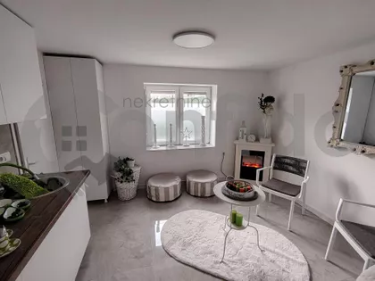 Mirka Laćarca | 4zida.rs