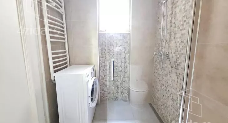 Četvoroiposoban stan | 4zida