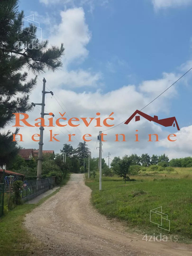 Plac | 4zida