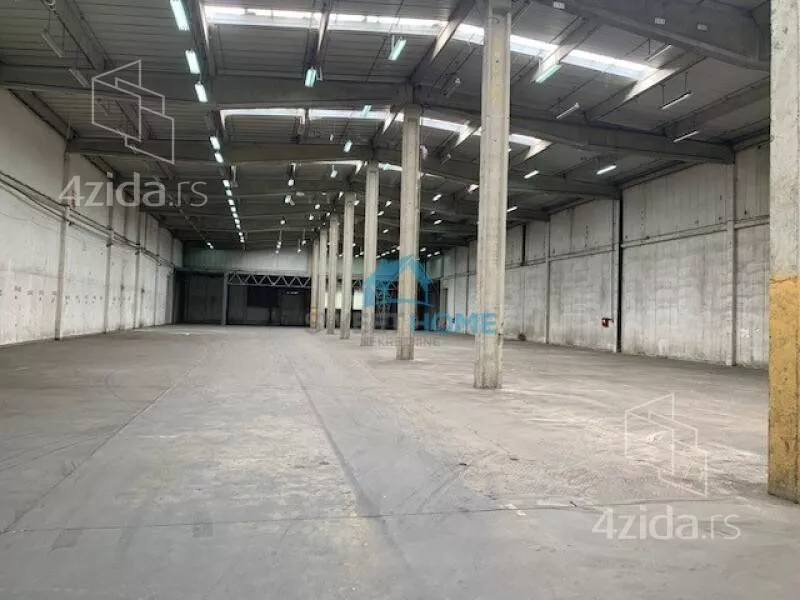Poslovna zgrada | 4zida