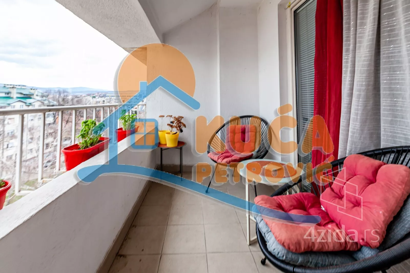 Dvoiposoban stan | 4zida