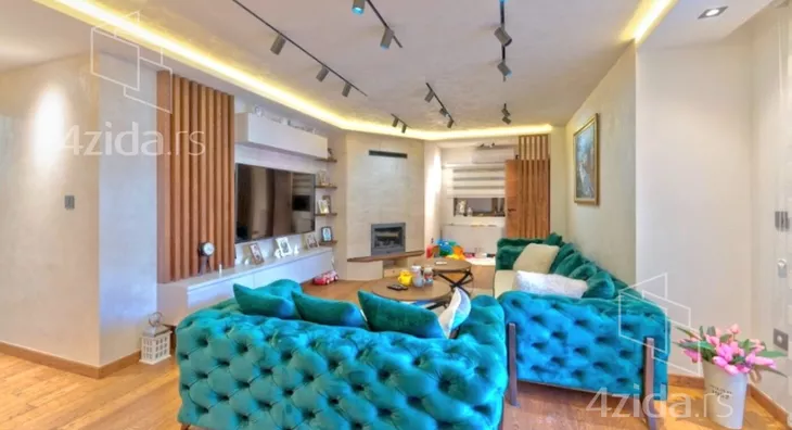 Šestosoban stan | 4zida