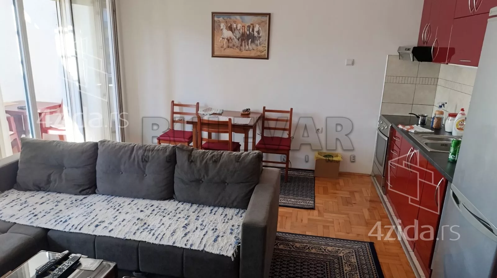 Jednoiposoban stan | 4zida