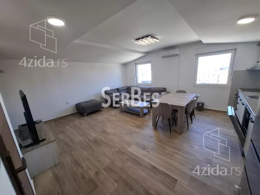 Četvorosoban stan | 4zida
