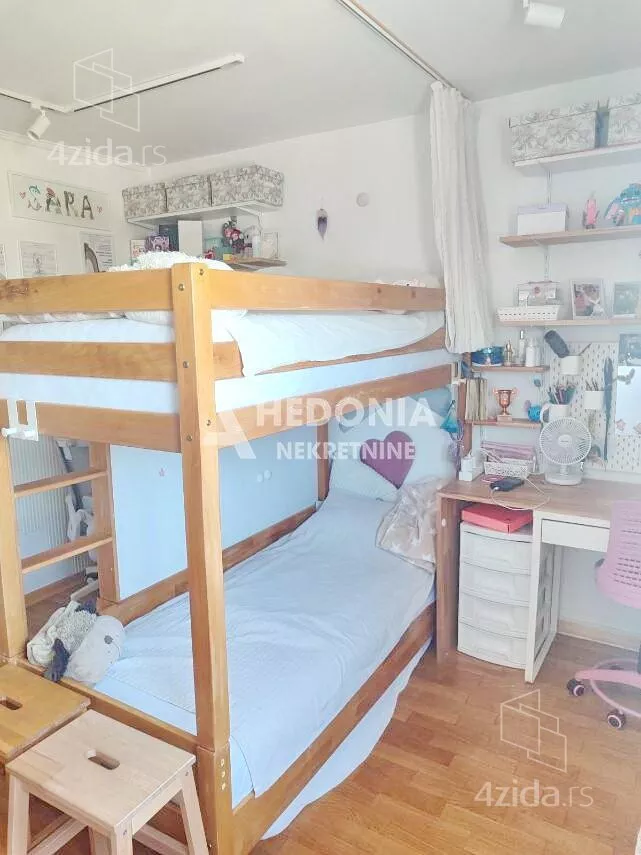 Petosoban stan | 4zida