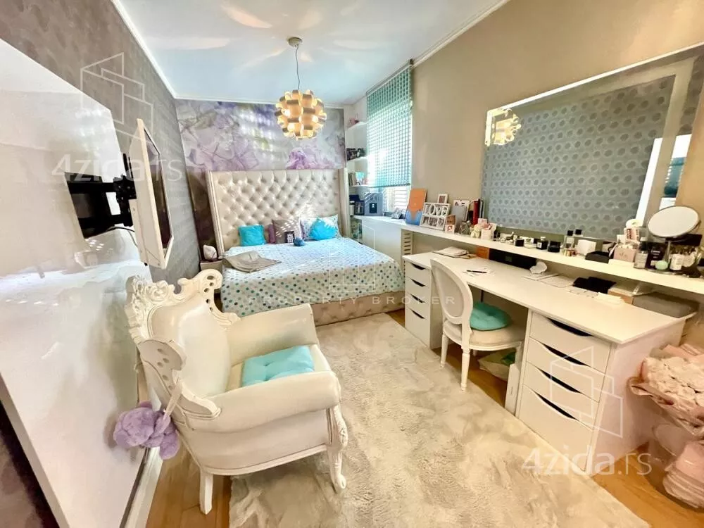 Petoiposoban stan | 4zida