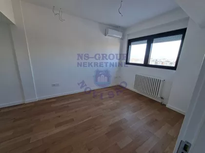 Bulevar Cara Lazara | 4zida.rs