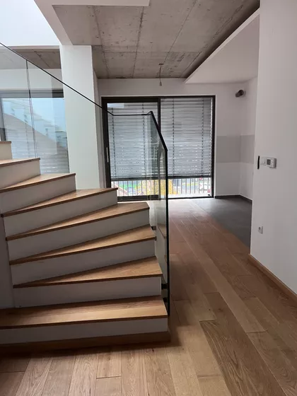 Karađorđeva | 4zida.rs