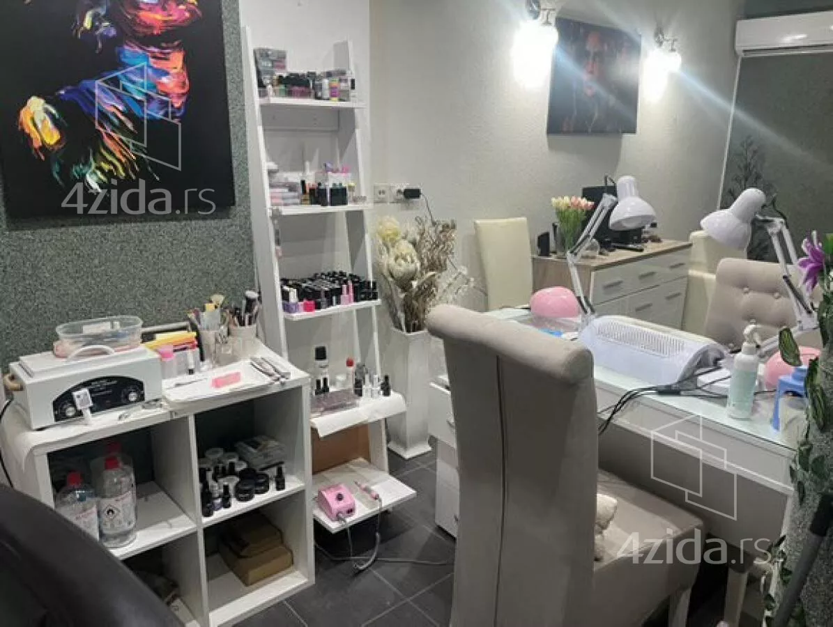 Lokal | 4zida
