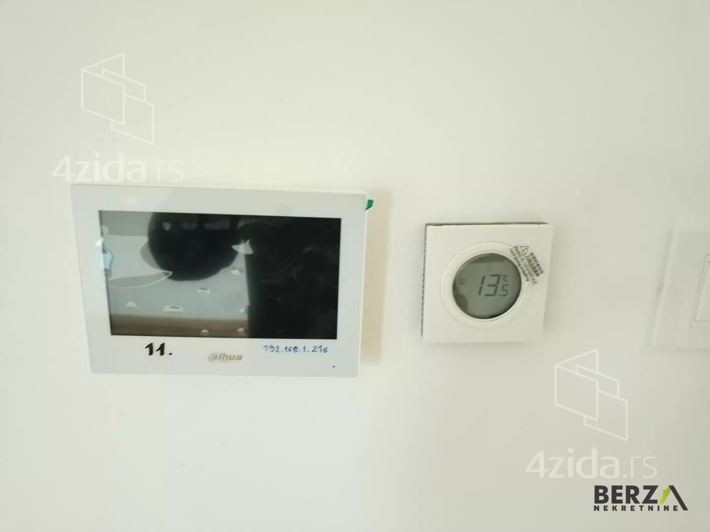 Četvoroiposoban stan | 4zida