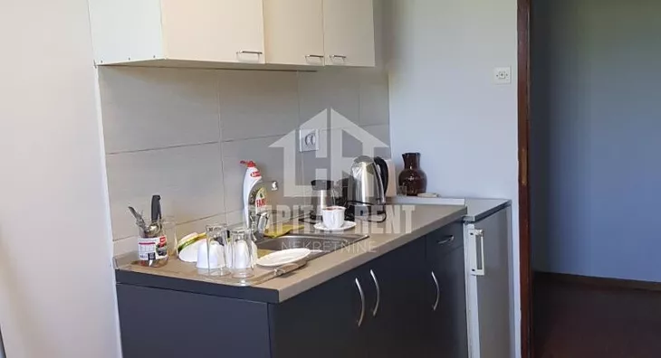 Poslovna zgrada | 4zida