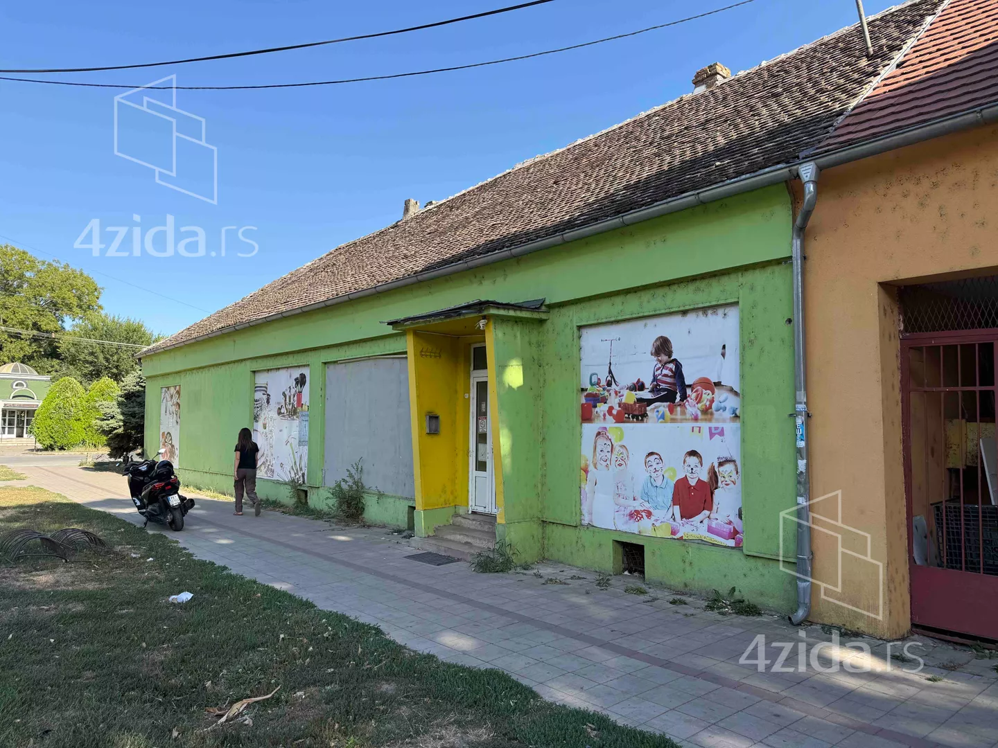 Lokal | 4zida