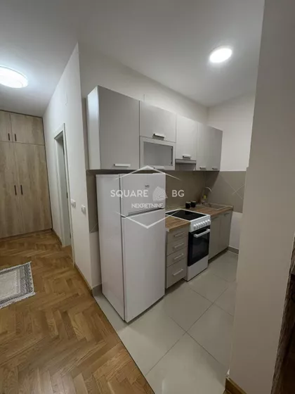 Jovana Popovića | 4zida.rs