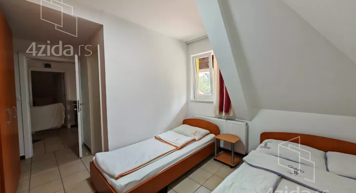 Turistički objekat | 4zida